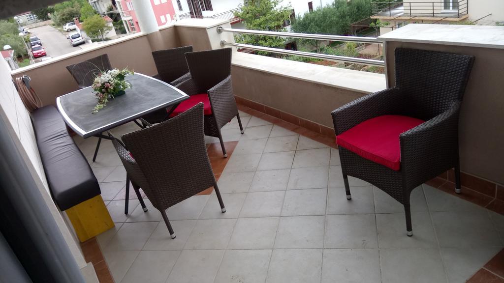 Peter&Zana Apartments Стари Град Экстерьер фото